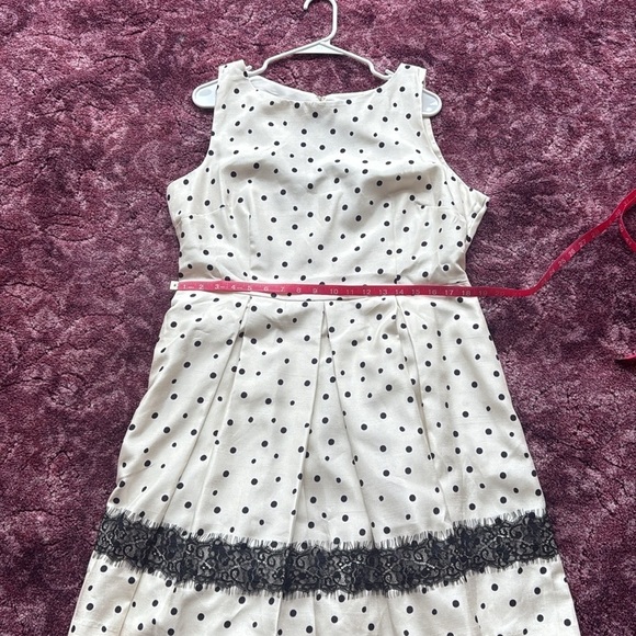 NWT Danny and Nicole White Polka Dot Dress with Black Lace Trim - Picture 7 of 8
